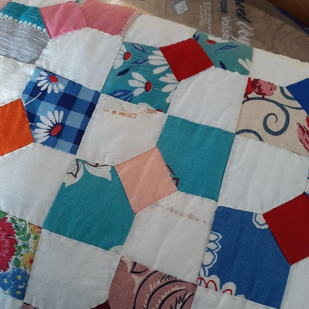 Vintage Bowtie Quilt 77